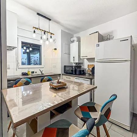 Апартаменты Le Saint Eloi, Terrasse, Confortable Et Parking
