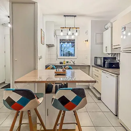 Le Saint Eloi لا روشيل